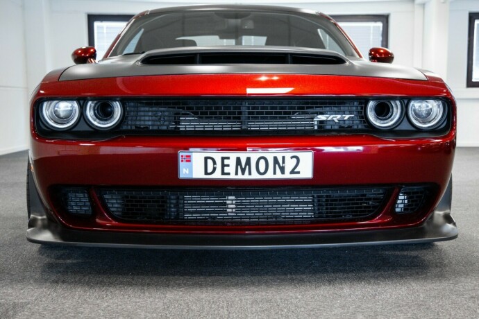 dodge-challenger-bensin-2018-big-4