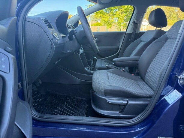 volkswagen-polo-diesel-2010-big-16