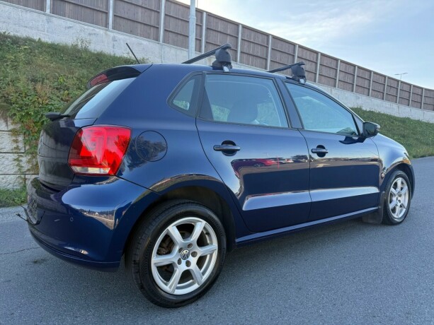 volkswagen-polo-diesel-2010-big-4