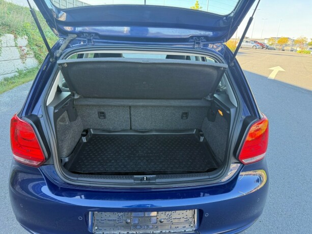 volkswagen-polo-diesel-2010-big-12