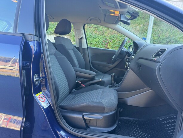 volkswagen-polo-diesel-2010-big-9