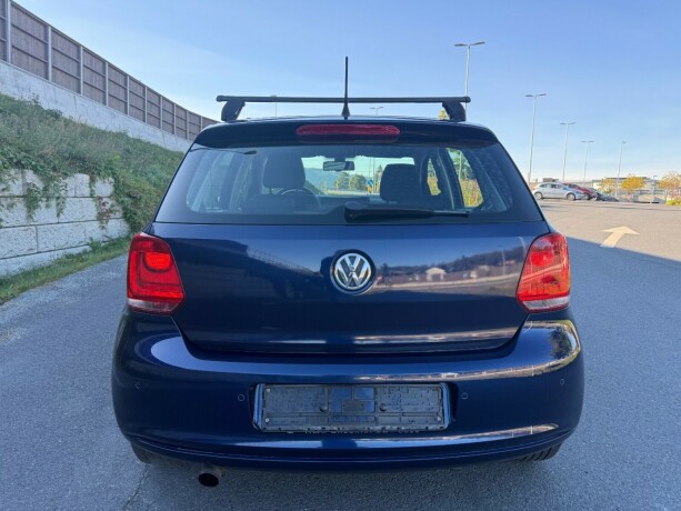 volkswagen-polo-diesel-2010-big-3