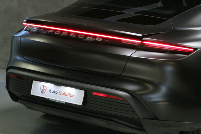 porsche-taycan-elektrisitet-2021-big-39