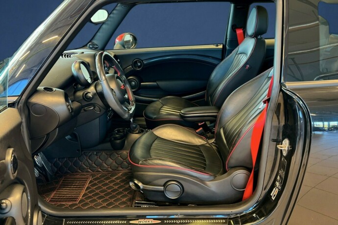 mini-cooper-s-diesel-2012-big-12