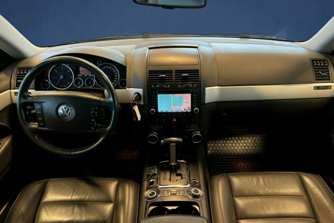 volkswagen-touareg-diesel-2006-big-16