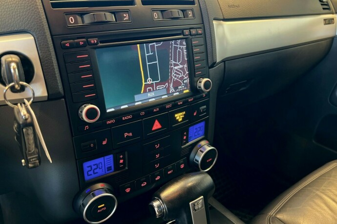 volkswagen-touareg-diesel-2006-big-19