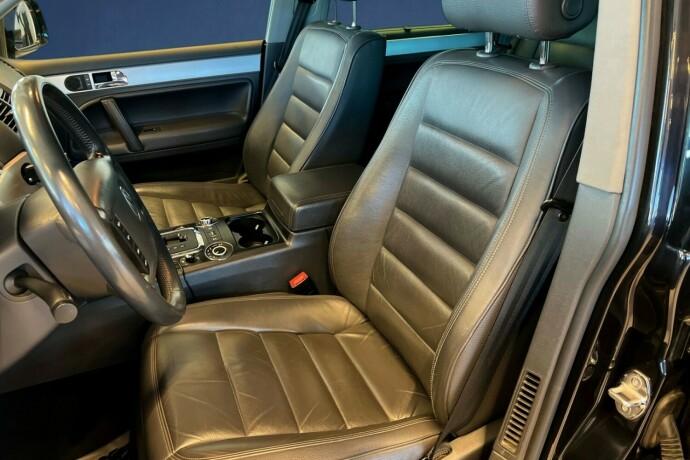 volkswagen-touareg-diesel-2006-big-12