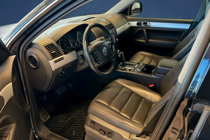 volkswagen-touareg-diesel-2006-big-10