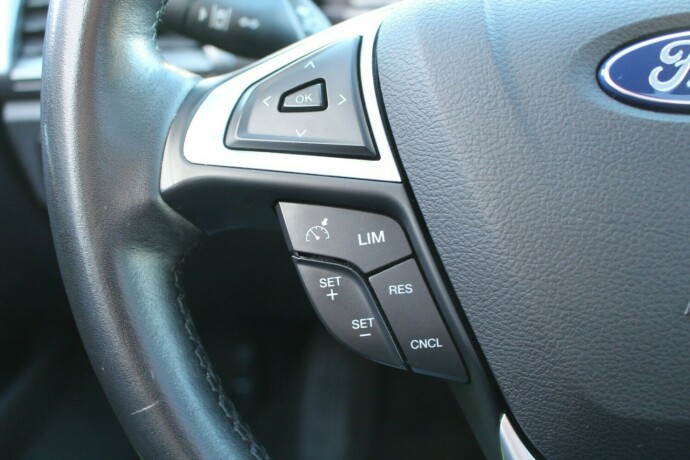 ford-mondeo-elektrisitetbensin-2016-big-18