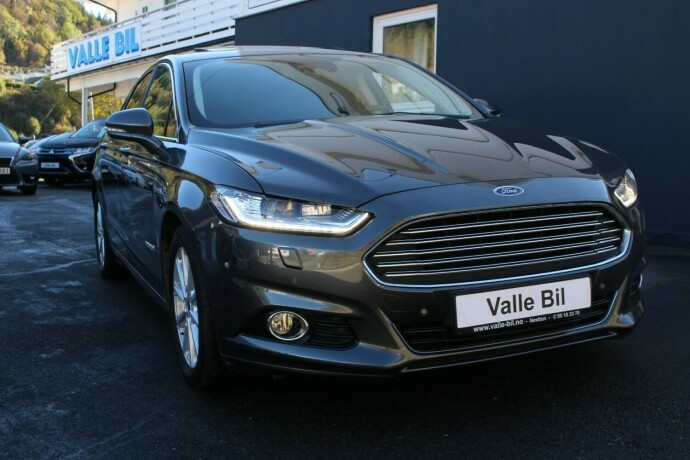 ford-mondeo-elektrisitetbensin-2016-big-0
