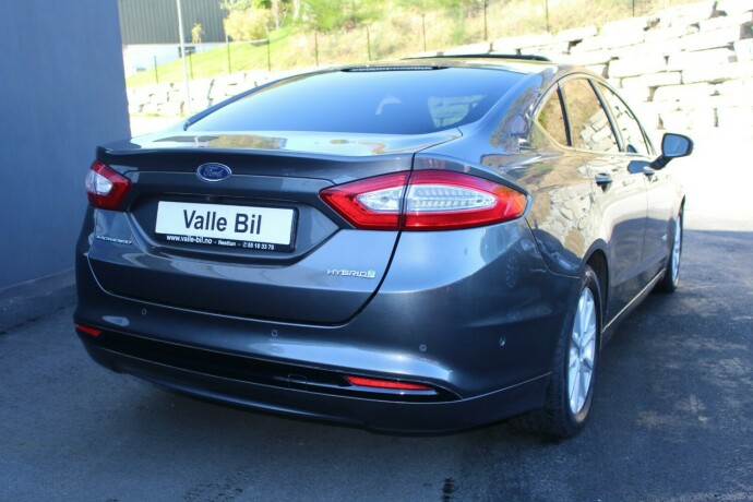 ford-mondeo-elektrisitetbensin-2016-big-4