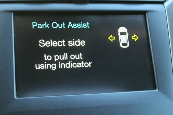 ford-mondeo-elektrisitetbensin-2016-big-21