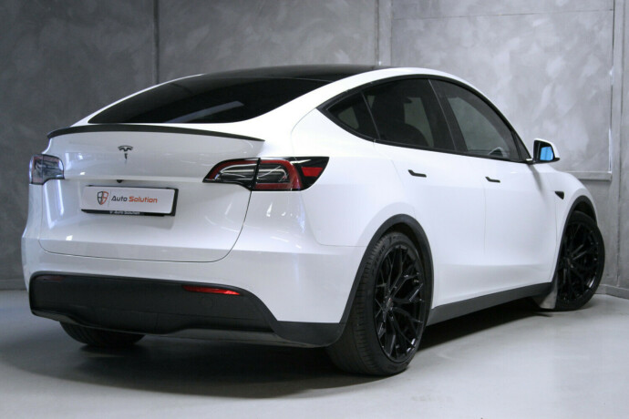 tesla-model-y-elektrisitet-2023-big-1