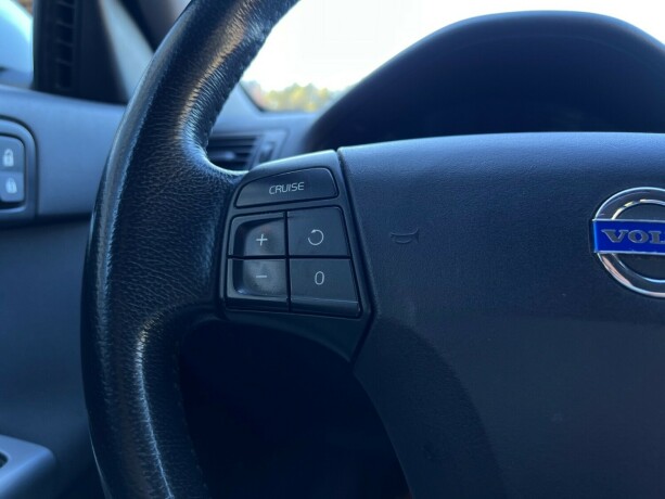 volvo-v50-diesel-2007-big-16
