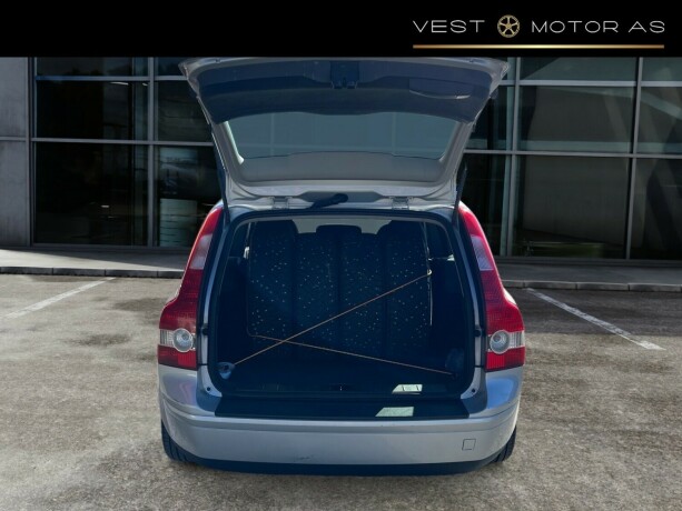 volvo-v50-diesel-2007-big-6