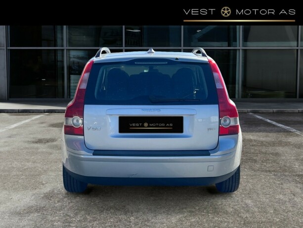 volvo-v50-diesel-2007-big-5