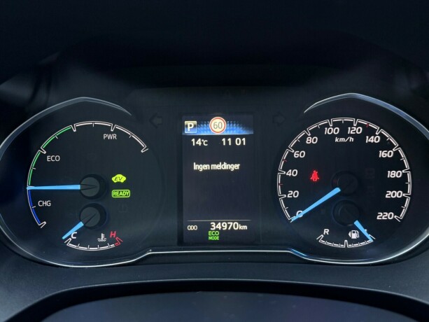 toyota-yaris-elektrisitetbensin-2019-big-17