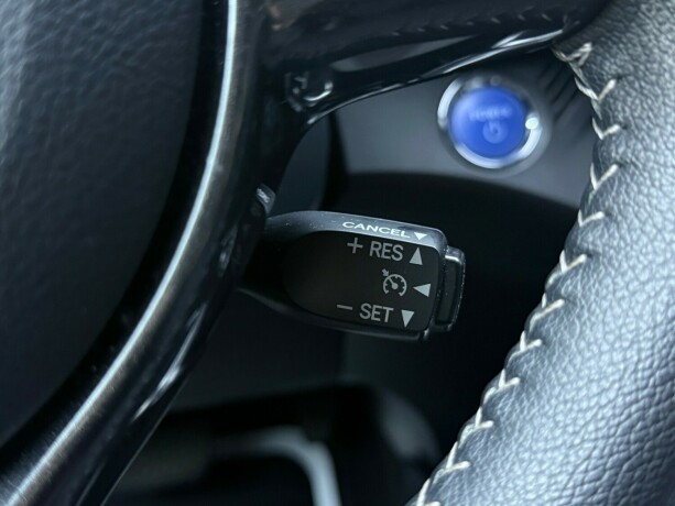 toyota-yaris-elektrisitetbensin-2019-big-16