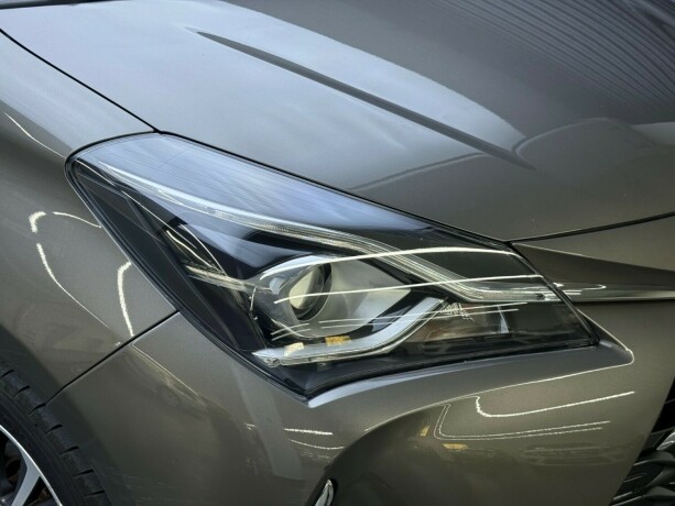 toyota-yaris-elektrisitetbensin-2019-big-3