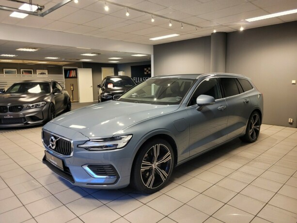 volvo-v60-elektrisitetbensin-2022-big-7