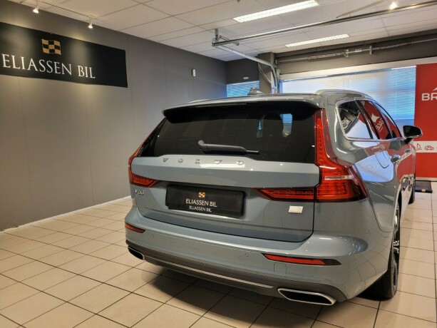 volvo-v60-elektrisitetbensin-2022-big-5