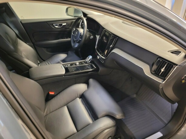 volvo-v60-elektrisitetbensin-2022-big-16