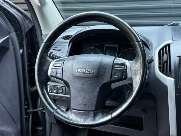 isuzu-d-max-diesel-2016-big-12