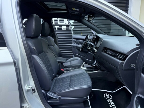 mitsubishi-outlander-elektrisitetbensin-2019-big-32