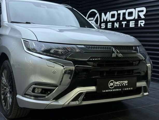 mitsubishi-outlander-elektrisitetbensin-2019-big-4