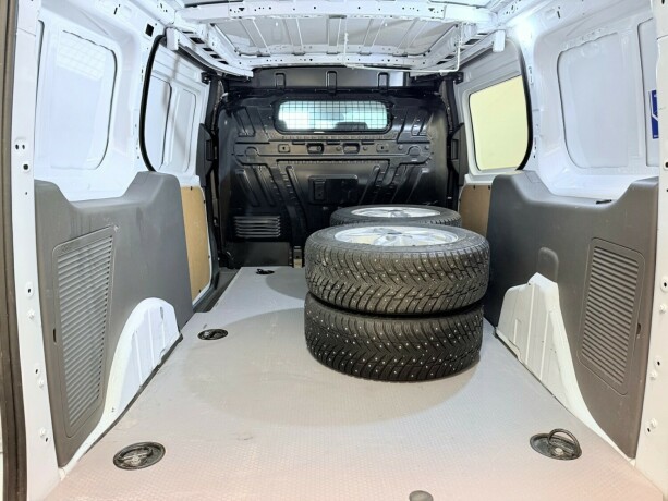 ford-transit-connect-diesel-2019-big-16