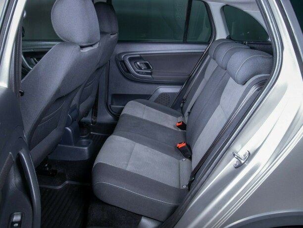 skoda-fabia-diesel-2012-big-35