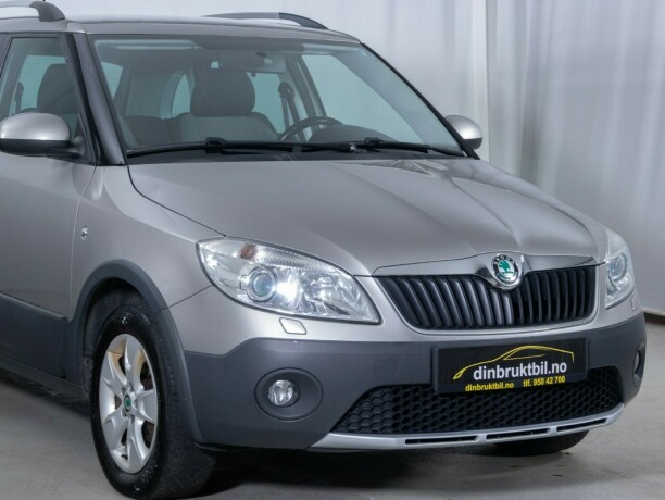 skoda-fabia-diesel-2012-big-47