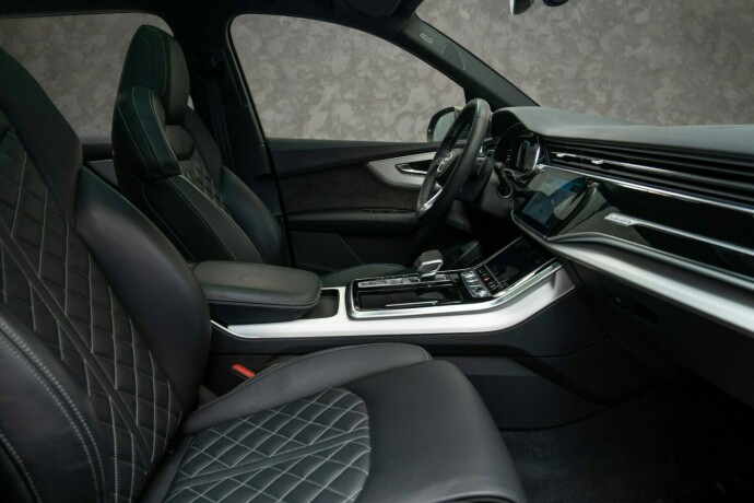 audi-q7-elektrisitetbensin-2021-big-48