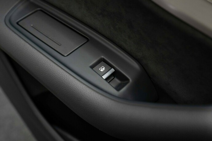 audi-q7-elektrisitetbensin-2021-big-47