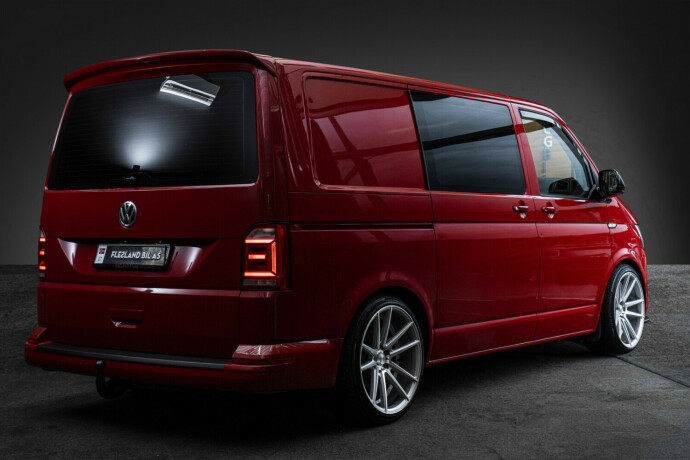 volkswagen-transporter-diesel-2018-big-5