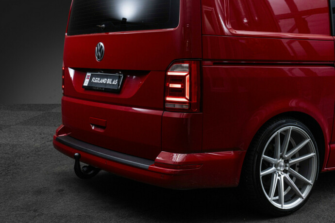 volkswagen-transporter-diesel-2018-big-6