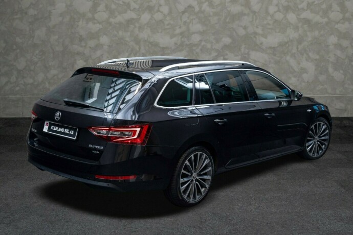 skoda-superb-diesel-2017-big-12