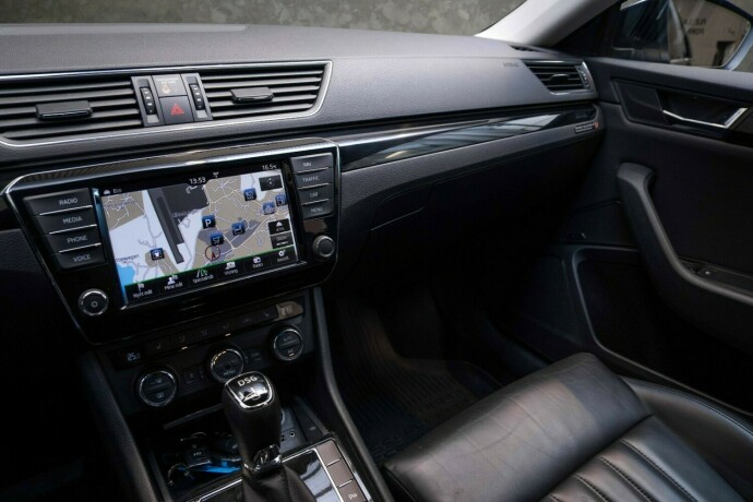 skoda-superb-diesel-2017-big-18