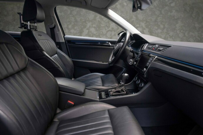 skoda-superb-diesel-2017-big-34