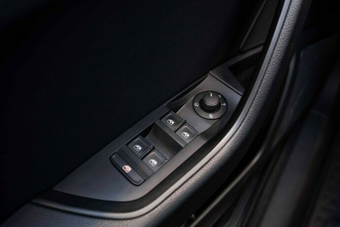 skoda-superb-diesel-2017-big-25