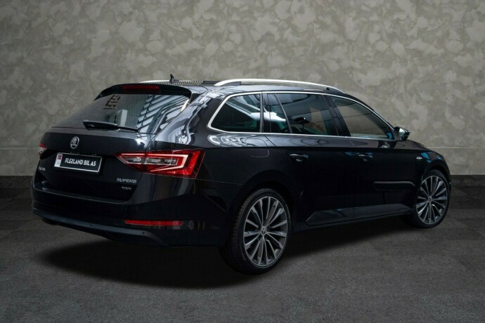 skoda-superb-diesel-2017-big-11