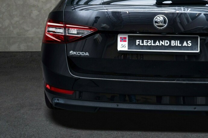 skoda-superb-diesel-2017-big-9