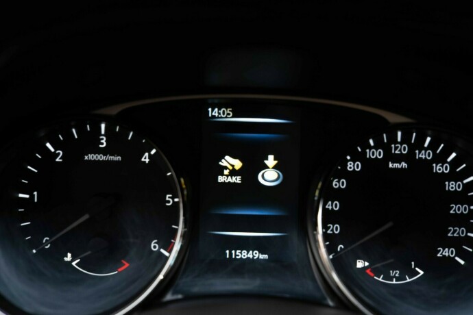 nissan-x-trail-diesel-2017-big-13