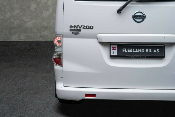 nissan-e-nv200-elektrisitet-2016-big-9