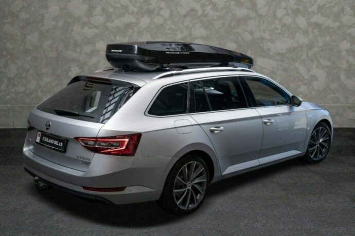 skoda-superb-diesel-2019-big-9
