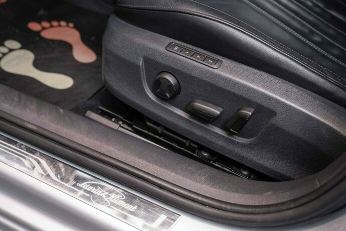 skoda-superb-diesel-2019-big-27