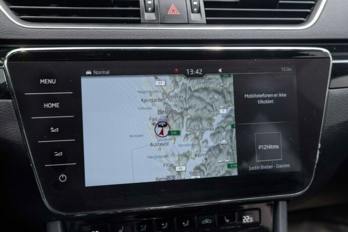 skoda-superb-diesel-2019-big-21