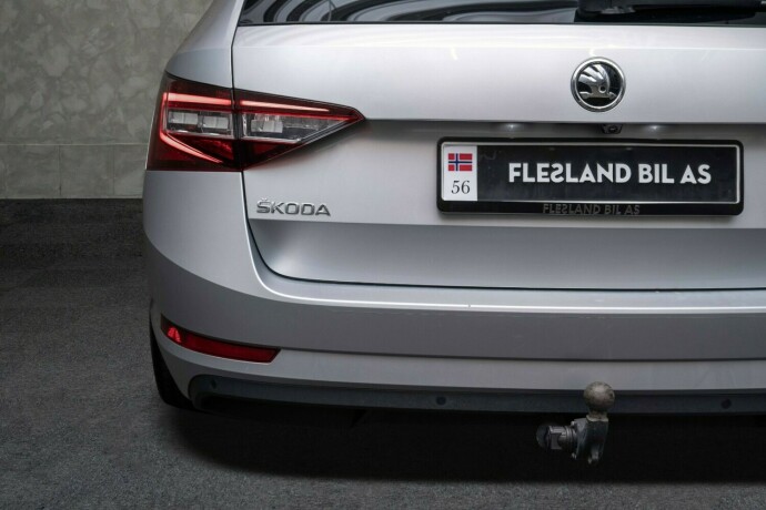 skoda-superb-diesel-2019-big-11