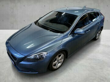 volvo-v40-diesel-2014-big-4