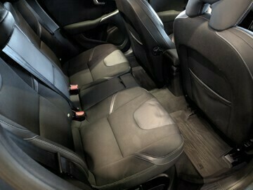 volvo-v40-diesel-2014-big-26